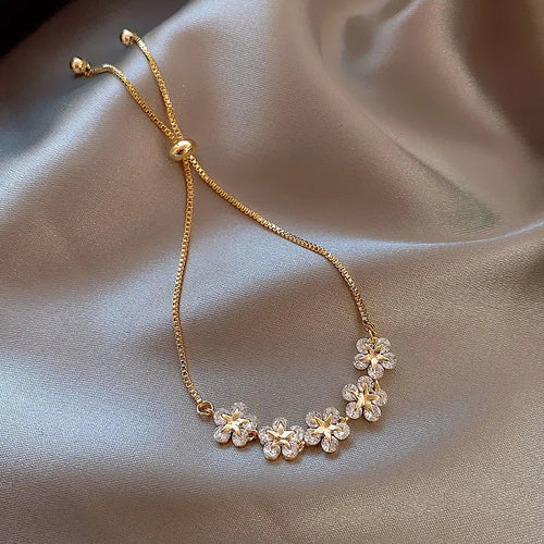 Flower Love Charm Bracelet - Sweetheart Jewel