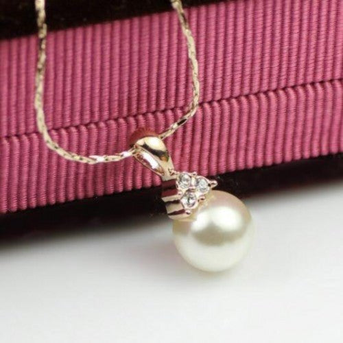 Glistening Rhinestone and Pearl Necklace - Sweetheart Jewel