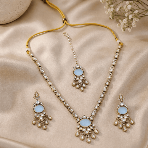 Aaradhya Kundan Necklace Set with Earrings & Maang Tikka - Sweetheart Jewel
